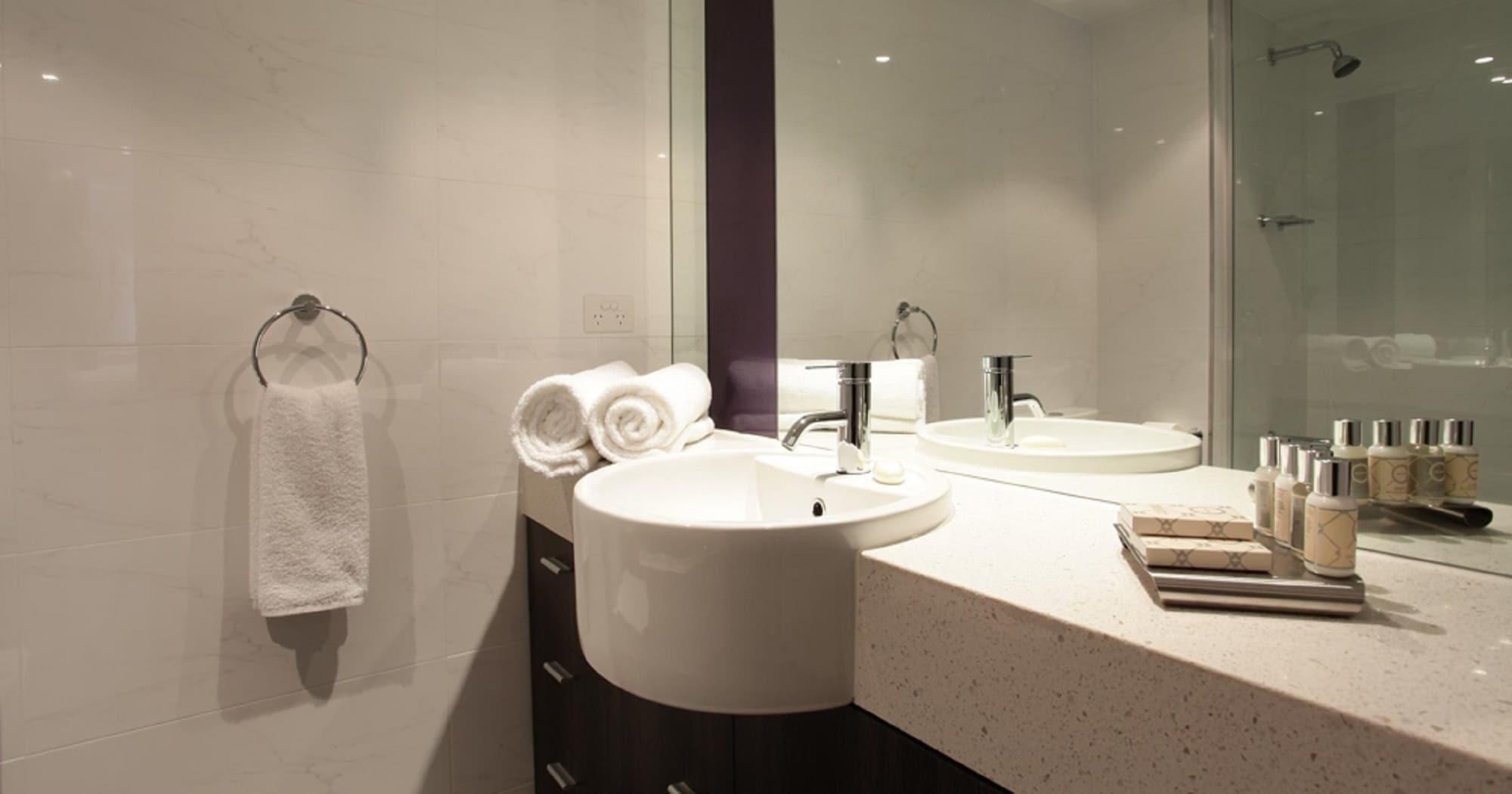 Tyrian Serviced Apartments Fitzroy Melbourne Exteriör bild