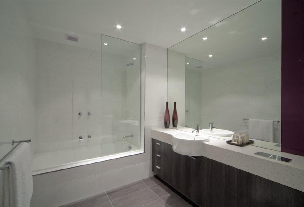 Tyrian Serviced Apartments Fitzroy Melbourne Exteriör bild